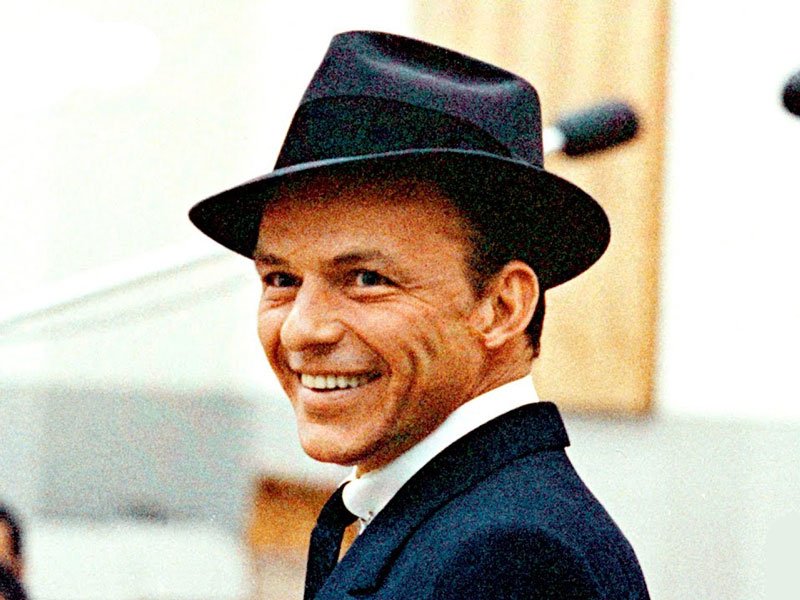 top 10 famous jazz singers male 2023: Frank Sinatra
