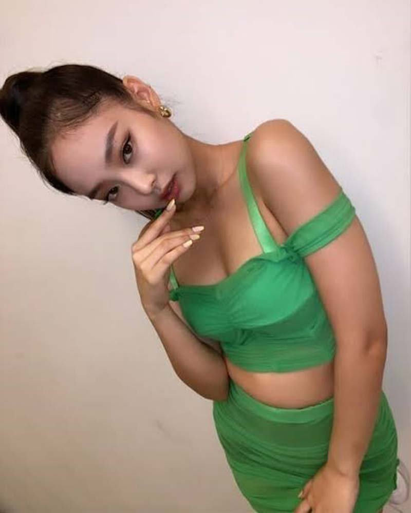 Jennie Kim Another Sexy Green Topaz