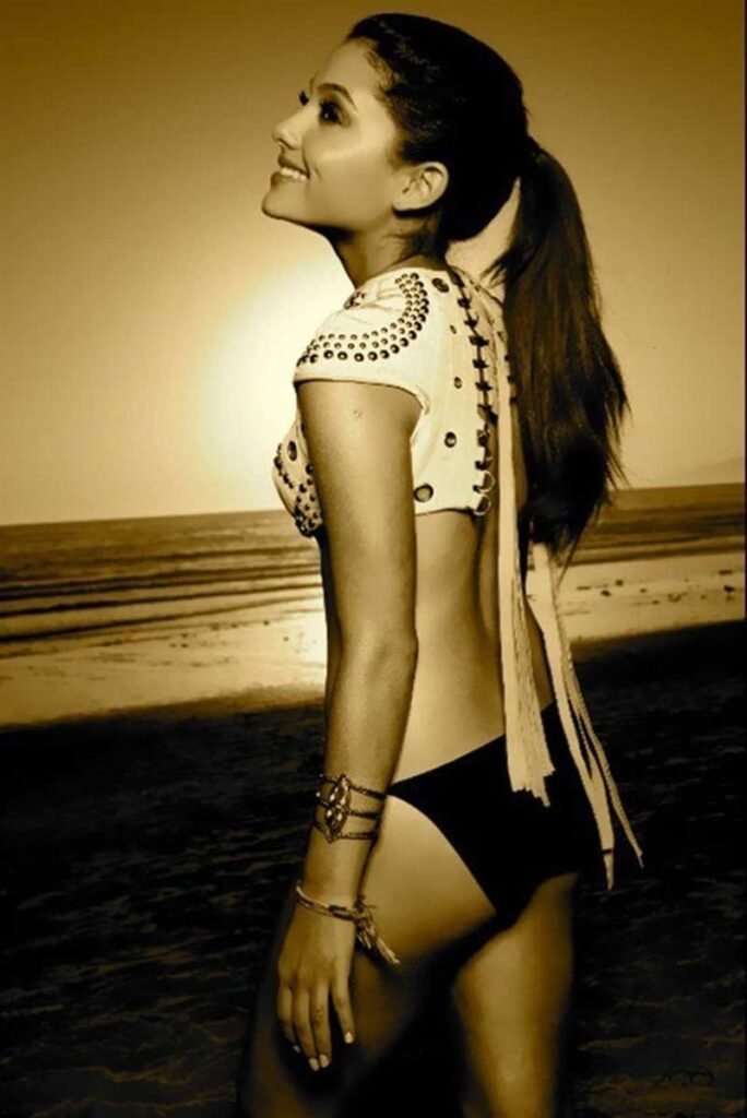 Ariana Grande Hot Bikini