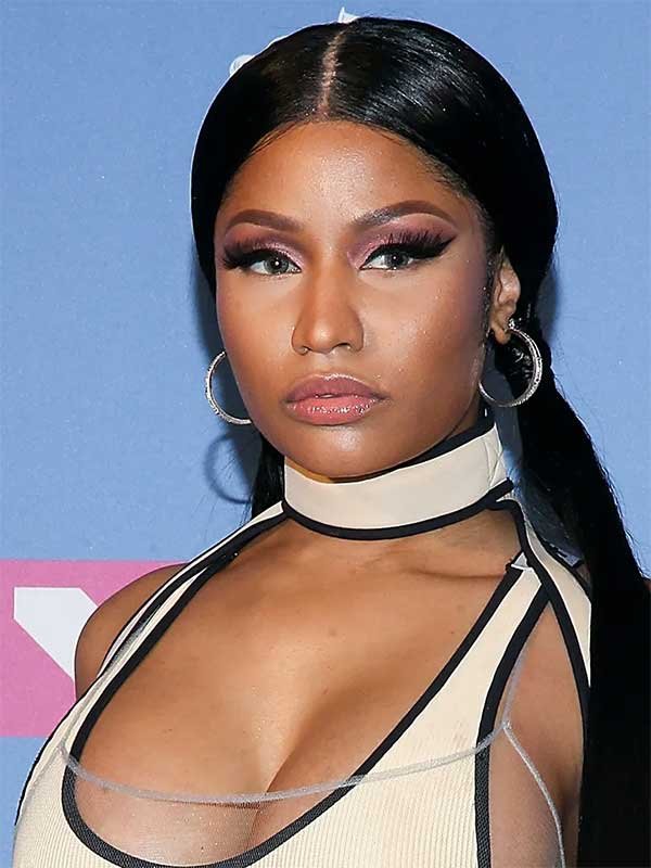 Nikki Minaj the very hot and sexy female singer in the world