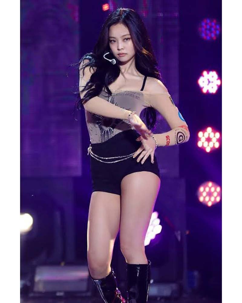 jennie sexy photo: Jennie Kim Hot Rock on Stage
