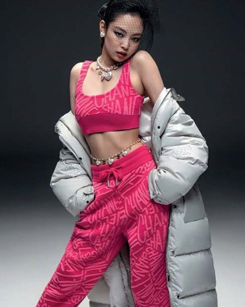Jennie Kim Stylish Hot Outfits