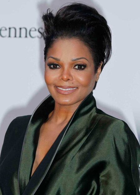 40 Female R&B Singers 2023 with Best Artists List - MusicsStar